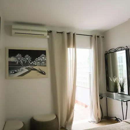 Cuevas بيت ضيافة 2*