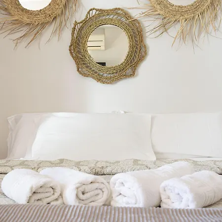 Cuevas Guest house 2*