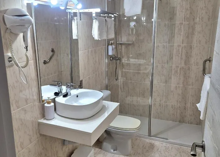 Guest house Cuevas 2*